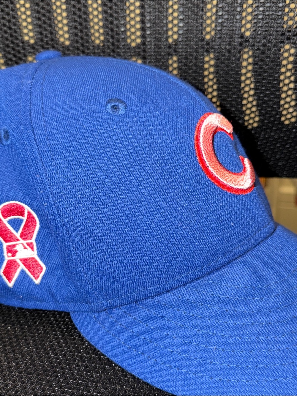 59FIFTY Chicago Cubs Mother's Day Pink Ribbon Fitted Hat 7 1/4